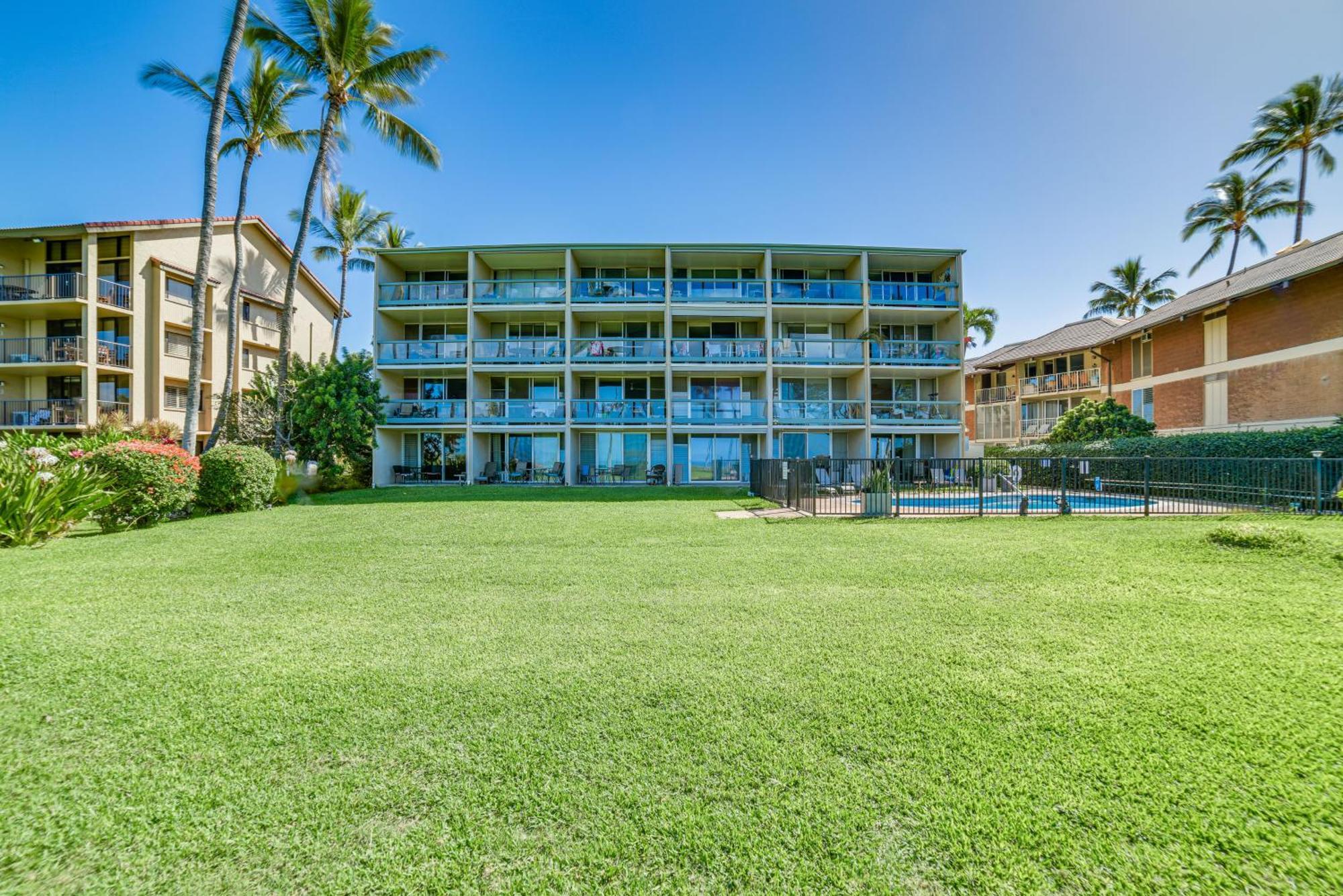 Beachside Vacation With Stunning Views! *
