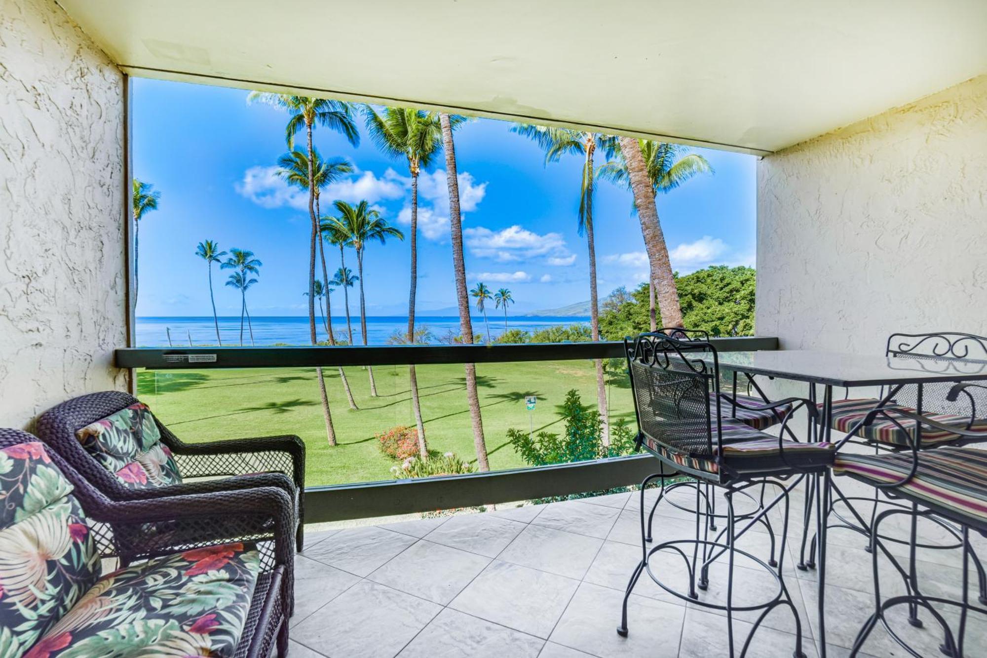 Beachside Vacation With Stunning Views! Kihei